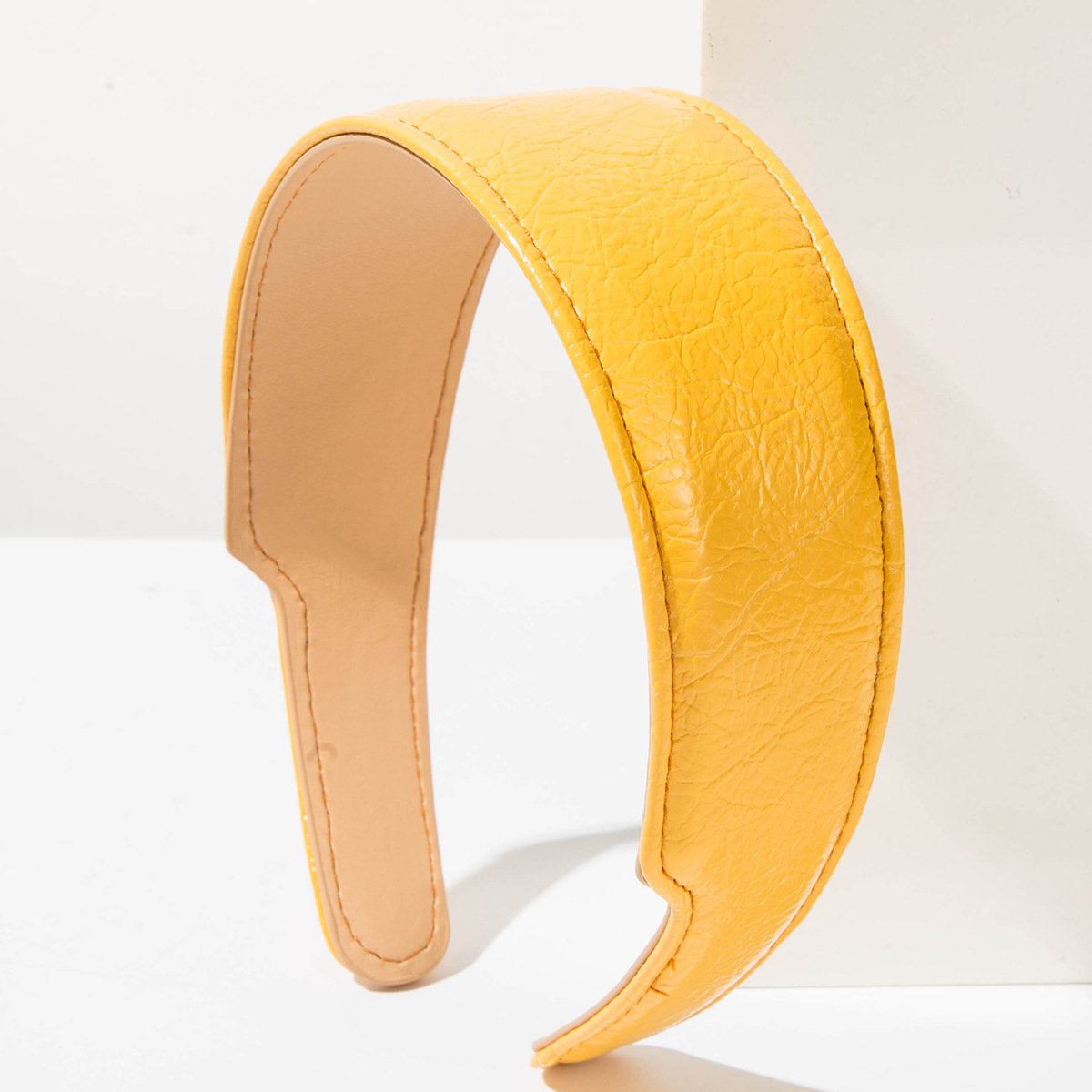 Elegancka skórzana opaska do w – Ring Toss Outdoor recenzja i cena